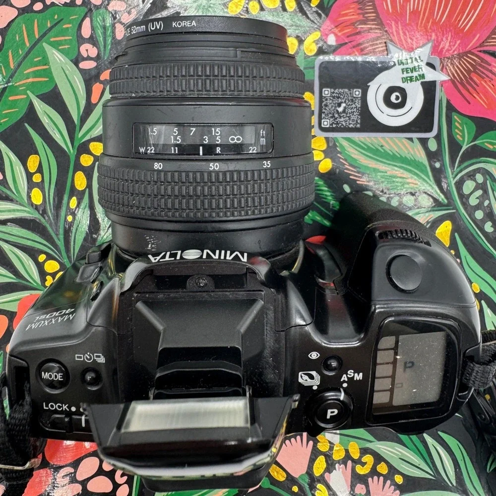 Minolta Maxxum 400si 35mm SLR Film Camera with 35-80mm Lens and Strap